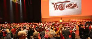 Bei der Mitgliederversammlung des 1. FC Union herrschte Stadionatmosphäre.