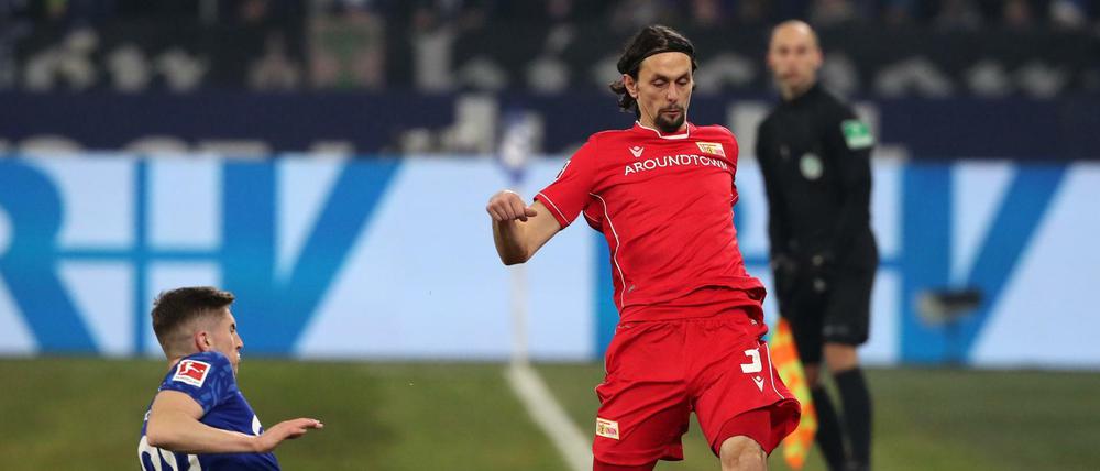 Einen folgenschweren Fehler leistete sich Neven Subotic gegen Schalke.