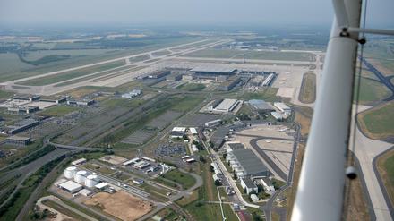 Blick über den Hauptstadtflughafen in Schönefeld. 