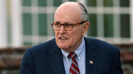 Noch bis vor kurzem lobte Donald Trump seinen persönlichen Anwalt. Nun muss Rudy Giuliani fürchten, vom Präsidenten fallengelassen zu werden.