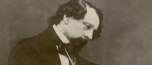Englands berühmter Romancier störte sich schon in den 1860er Jahren an etwas, was den Menschen im 21. Jahrhundert auf die Nerven geht: Weihnachten bricht immer früher aus.