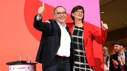 Die neuen SPD-Vorsitzenden Saskia Esken und Norbert Walter-Borjans treiben ihre Partei nach links. 