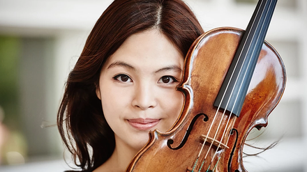Stilsicher und berührend. Ji-Yoon Lee ist mit unter 30 Jahren Konzertmeisterin beim Barenboim-Orchester.