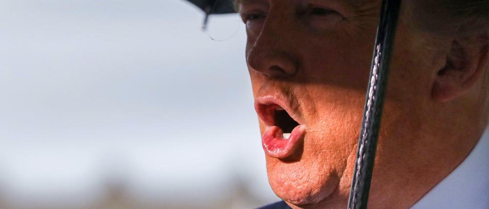 US-Präsident Donald Trump am Montag vor seiner Abreise nach Großbritannien. 