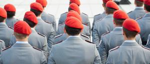 Bundeswehrsoldaten beim feierlichen Gelöbnis (Archiv).