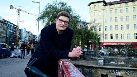 Autor Peter Wittkamp lebt in Kreuzkölln. Die Gehwegsituation dort ist für seine Zwangsstörung eine besondere Herausforderung.
