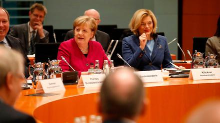 Bundeskanzlerin Angela Merkel und die Landwirtschaftsministerin Julia Klöckner beim „Agrargipfel“. 