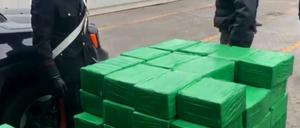 Fast 1200 Kilo Kokain wurden vor zwei Wochen in Italien entdeckt worden. Ndrangheta soll in den Schmuggel verwickelt sein. 