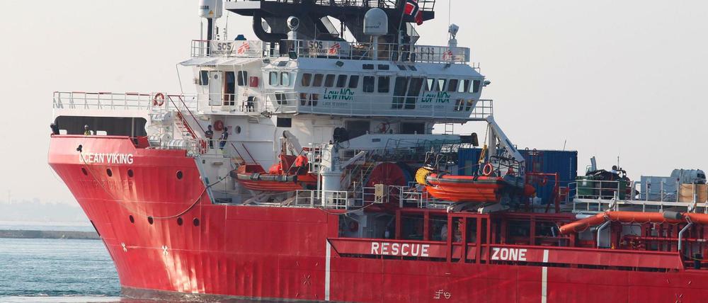 Das Rettungsschiff "Ocean Viking" war am 16. Oktober schon einmal in den italienischen Hafen Tarent (Taranto) eingelaufen.