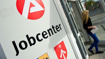 Kürzungen über 30 Prozent sind bei Hartz IV künftig unzulässig.