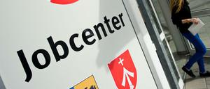 Kürzungen über 30 Prozent sind bei Hartz IV künftig unzulässig.