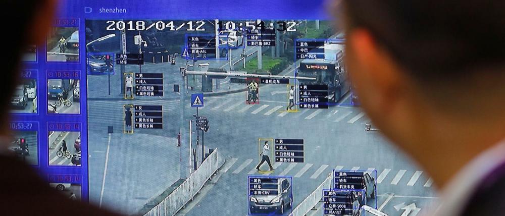 Kameras, die die Bürger identifizieren können, sind in China allgegenwärtig.