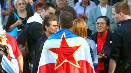 Jugoslawien darf nicht sterben: 2013 am Grab der Tito-Witwe Jovanka Broz in Belgrad