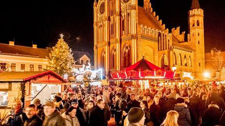 Am zweiten Adventswochenende findet in Tangermünde der legendäre Weihnachtsmarkt statt.