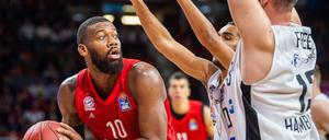 Greg Monroe (links) wechselte im Sommer aus der NBA nach München. 