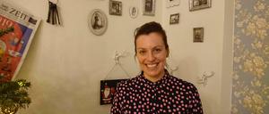 Antje Menz in ihrem weihnachtlich dekorierten Café.