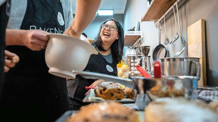 Jede Menge Spaß: In zwei Berliner Locations bietet "BakeNight" Pop-up-Backworkshops zur Weihnachtszeit.