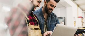 Für die meisten Auszubildenden ist klar, dass sie digital fit sein müssen in ihren Berufen. Doch sie sehen sich noch nicht genug vorbereitet, heißt es im Ausbildungsreport des DGB.