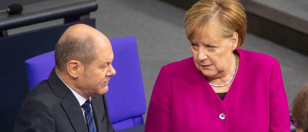 Vizekanzler Olaf Scholz und Bundeskanzlerin Angela Merkel
