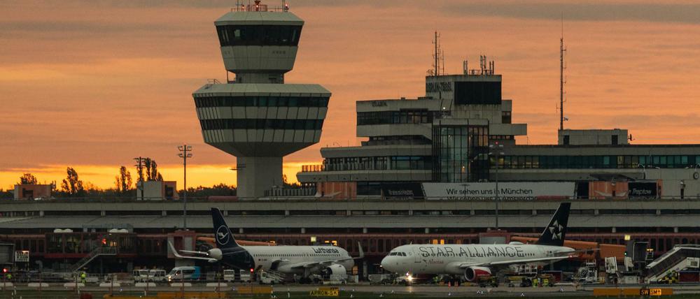 Am Flughafen Tegel kam die Krankenschwester an. 