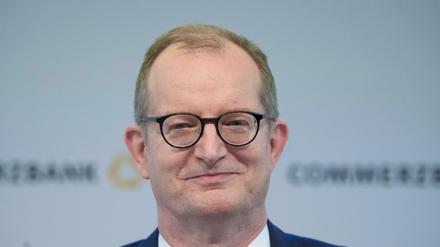 Die komplette Einbindung der Comdirect ist Teil der von Zielke im September verkündeten geänderten Strategie.