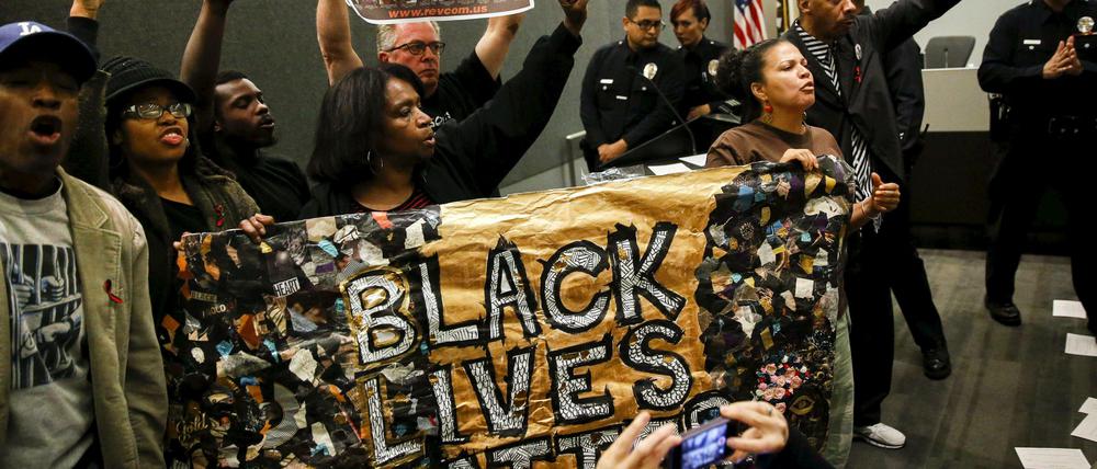 Der Kampf um gleiche Rechte dauert an, weltweit: Protest der "Black Lives Matter"-Bewegung gegen den Tod schwarzer Personen in Polizeigewahrsam in den USA.