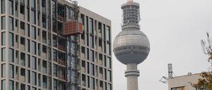 Eine Koalition aus FPD, CDU und AfD hat sich in der BVV gegen den Mietendeckel ausgesprochen.