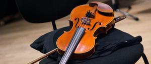 Ihr Jahr. Die Geige wird gefeiert.