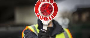 Mehr Verkehrskontrollen: Die Polizei will gegen Raser und Falschparker vorgehen. 