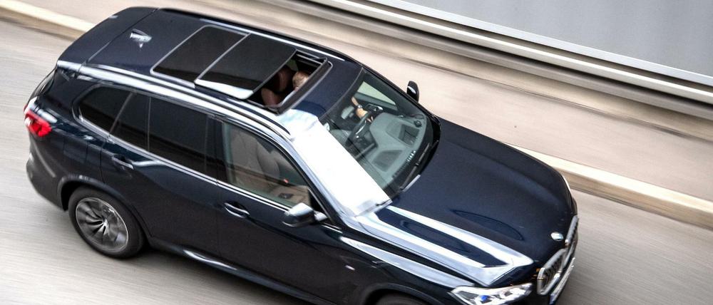 Ein SUV auf dem Münchner Ring
