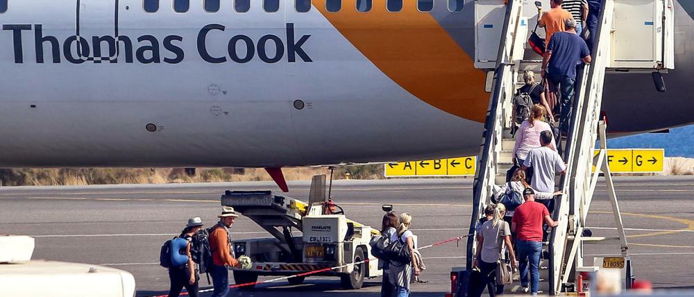 Wer nicht mehr mit Thomas Cook verreisen konnte, obwohl er schon bezahlt hatte, soll Geld vom Staat bekommen.