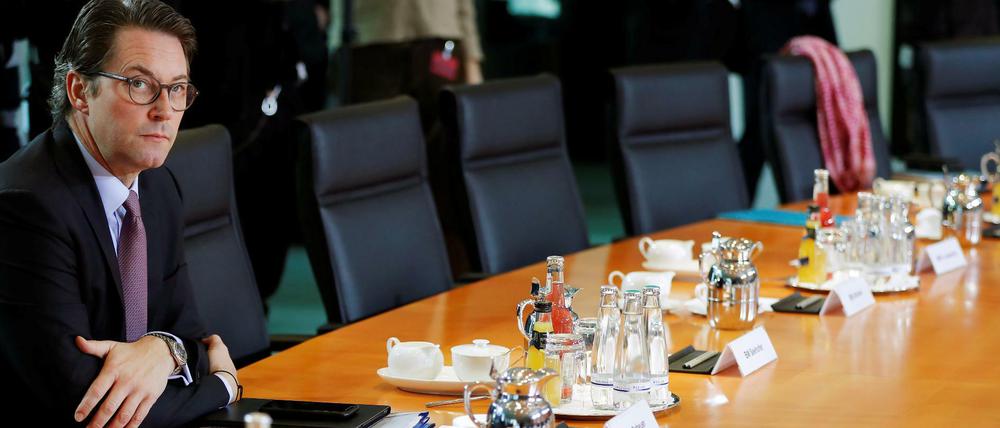 Verkehrsminister Andreas Scheuer (CSU), hier am Kabinettstisch im Kanzleramt.