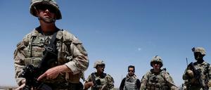 US-Truppen patrouillieren auf einem Stützpunkt der afghanischen Nationalarmee (ANA) in der Provinz Logar, Afghanistan.