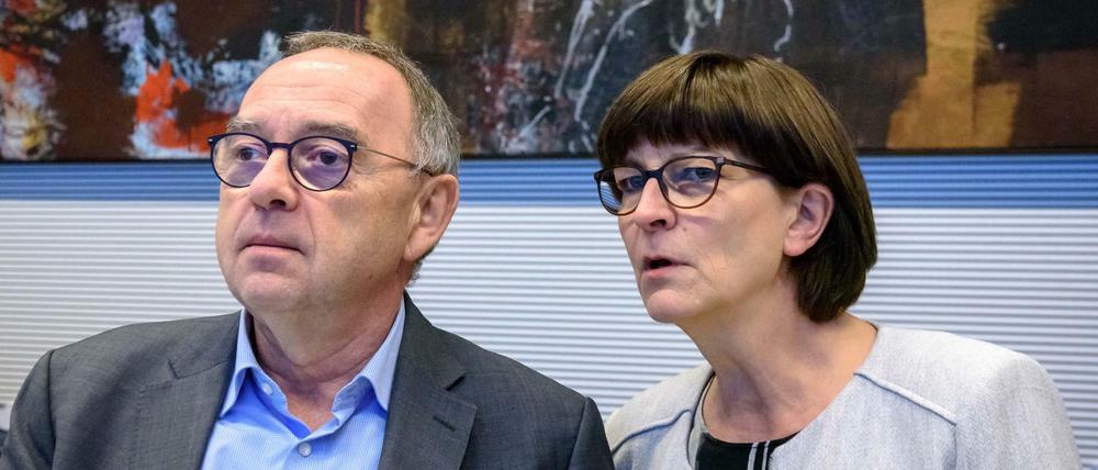 Saskia Esken und Norbert Walter-Borjans stoßen auf Skepsis in der Bevölkerung.