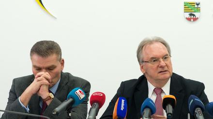 Holger Stahlknecht, Innenminister von Sachsen-Anhalt, und Ministerpräsident Reiner Haseloff (beide CDU)