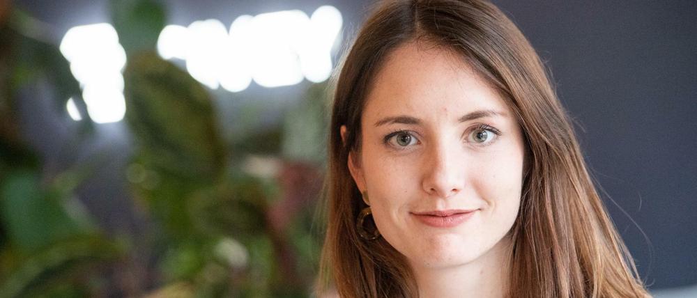 Janina Mütze, Mitgründerin des Meinungsforschungsinstituts Civey, in ihrem Büro.