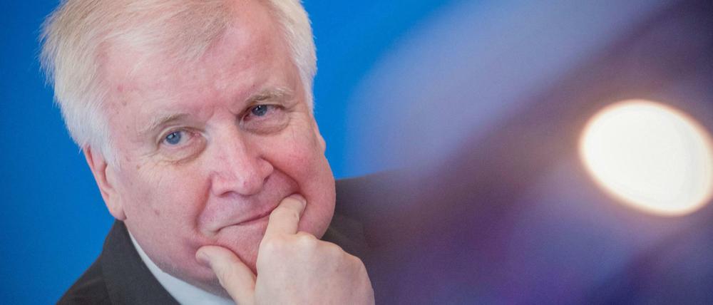 Horst Seehofer (CSU) will den Kampf gegen Rechtsextreme intensivieren.