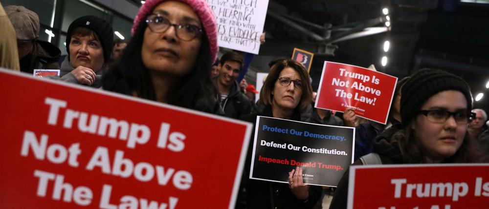 Demonstration für eine Amtsenthebung Donald Trumps