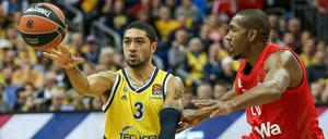 Fingerspitzengefühl. Albas Peyton Siva (links) im Duell mit DeMarcus Nelson.