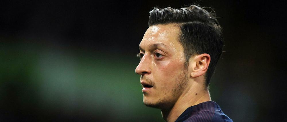 Ein Tweet von Mesut Özil über die Uiguren hat Konsequenzen.