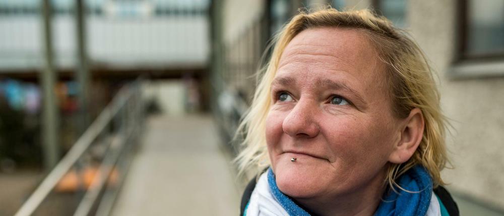 Das Ziel vor Augen: Die 39-jährige Elfy möchte ein eigenes Zimmer - doch der Weg dahin ist schwierig.