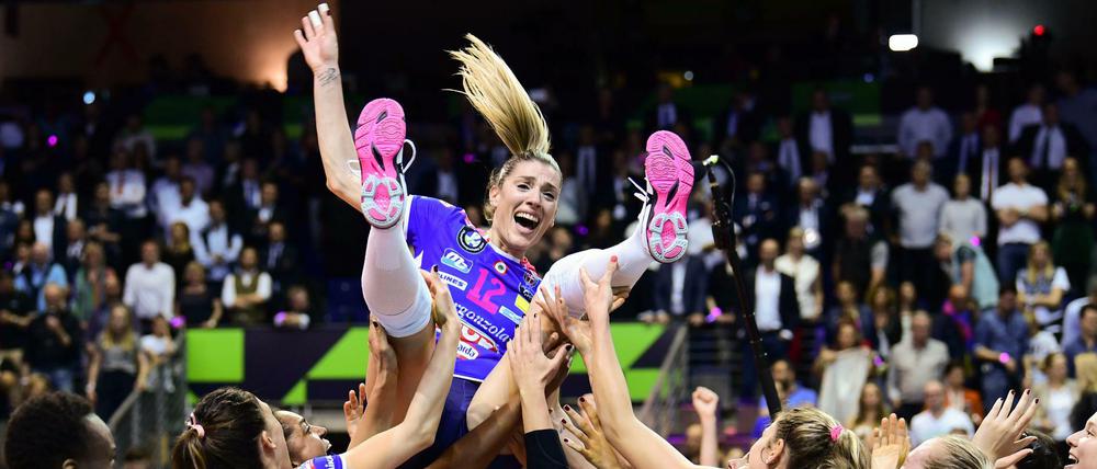 Novaras Francesca Piccinini (Mitte) würde ihren Triumph gerne auch 2020 in Berlin wiederholen.