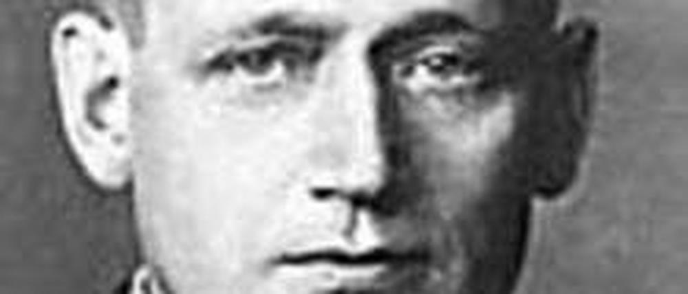 Hans Langsdorff, deutscher Marineoffizier, zuletzt Kapitän zur See und Kommandant des Panzerschiffs Admiral Graf Spee.