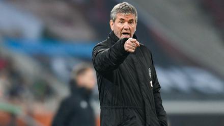 Er bleibt. Friedhelm Funkel hat seinen Vertrag bei Fortuna Düsseldorf verlängert.