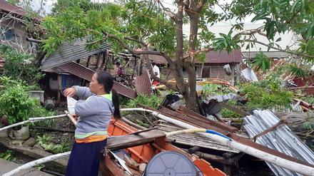 Nach dem Sturm in Biliran, Philippinen.