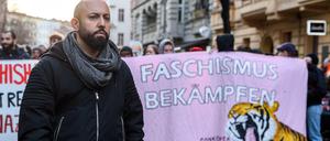 Ferat Kocak findet es gut, dass die Ermittler inzwischen Fehler zugegeben haben. Doch das reicht ihm nicht.