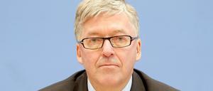 Hans-Peter Bartels ist Wehrbeauftragter des Deutschen Bundestages seit 2015.