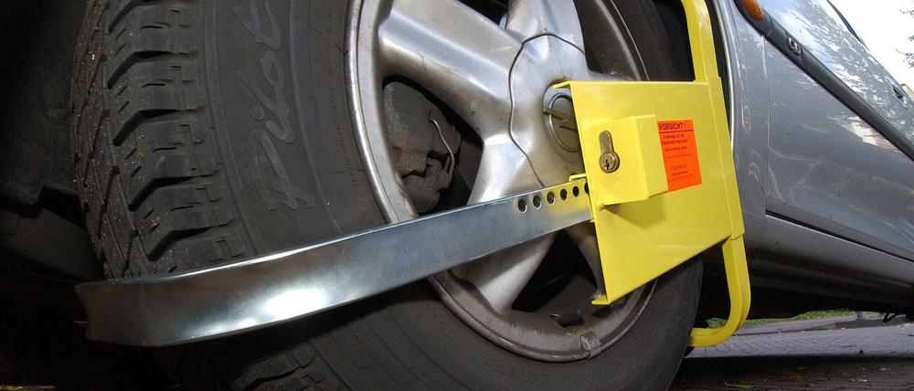 Die Parkkralle startete 2003 als Pilotprojekt in vier Finanzämtern. (Symbolbild)