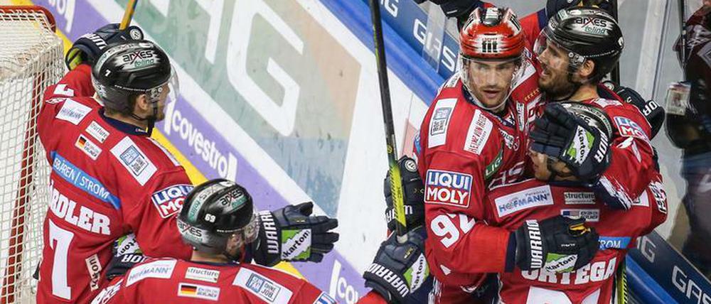 Über Tore jubeln die Eisbären derzeit in steter Regelmäßigkeit.