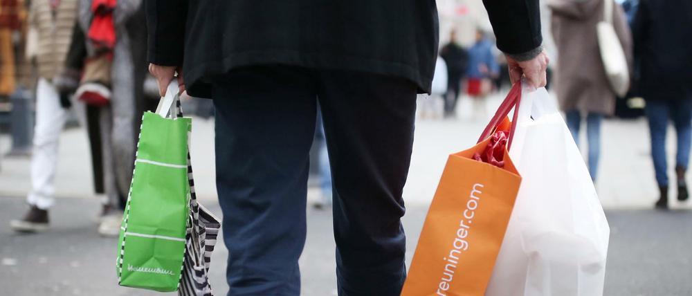 In den Tagen nach Weihnachten lockt der Handel mit zahlreichen Rabattaktionen.